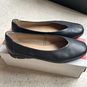 SOUL by NATURALIZER 8.5w stylish, comfortable, excellent condition, almost new.